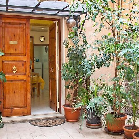 Rental In Rome Celeste Apartment Room photo